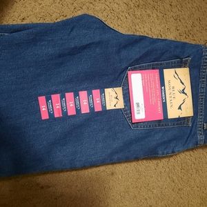 Womens jeans size 14 blue mountain